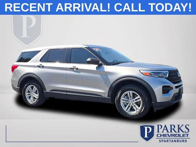 2022 Ford Explorer Base 4WD's photo