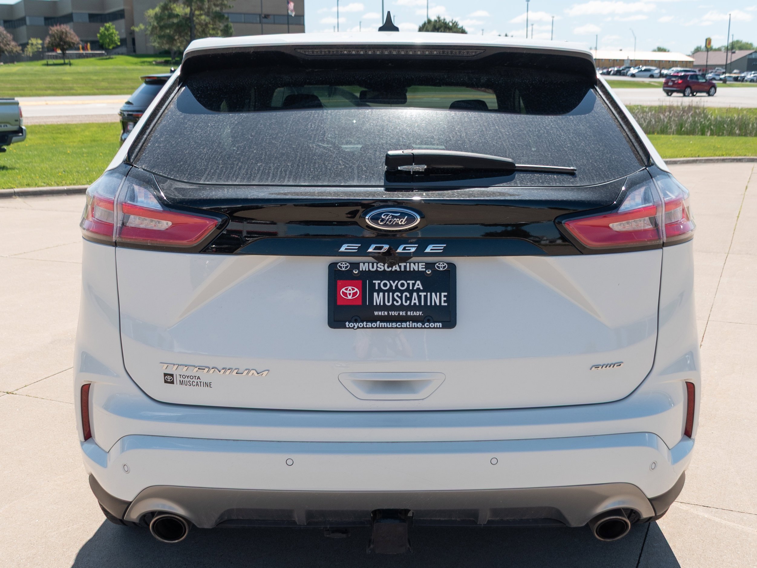 Used 2024 White Ford Titanium image 19