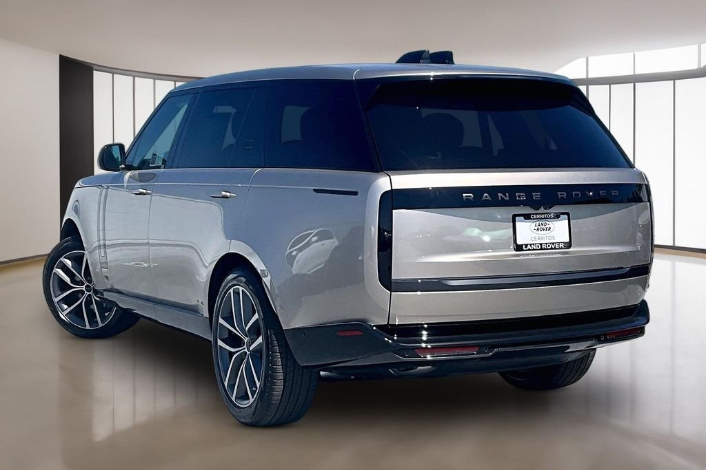 New 2026 BATUMI GOLD Land Rover SE 7 Seats image 3