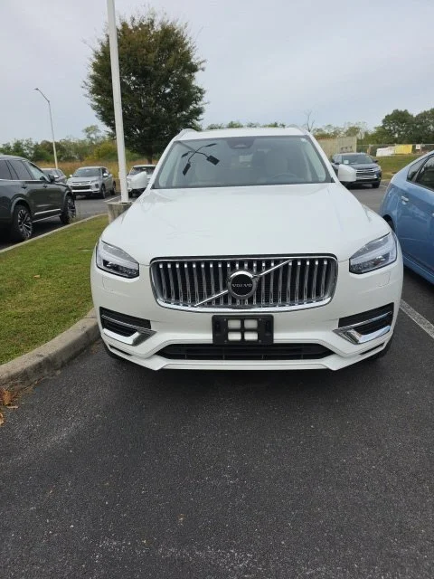 Used 2024 White Volvo T8 Core Bright Theme image 2