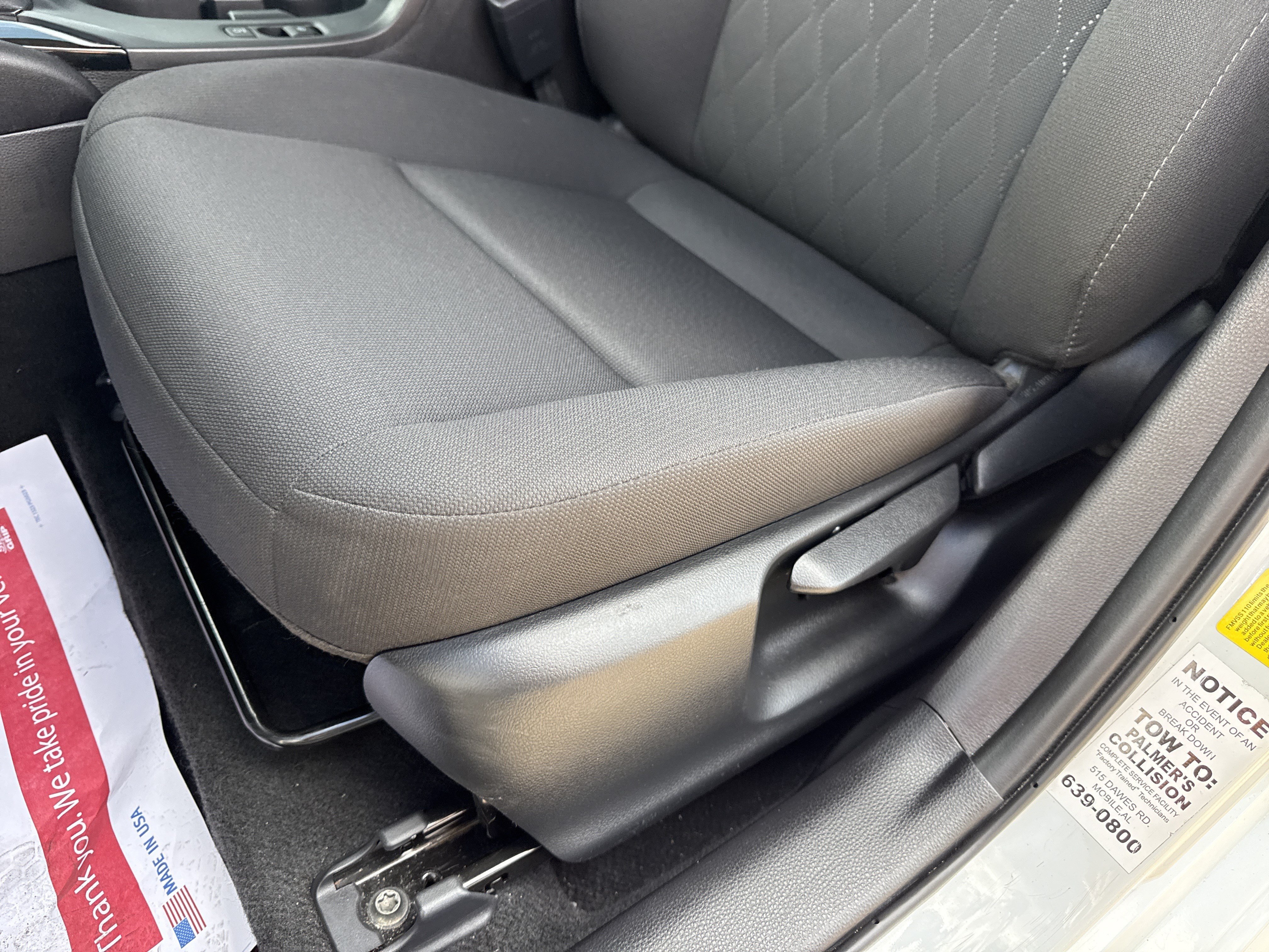 Used 2025 Ice Cap Toyota LE image 12