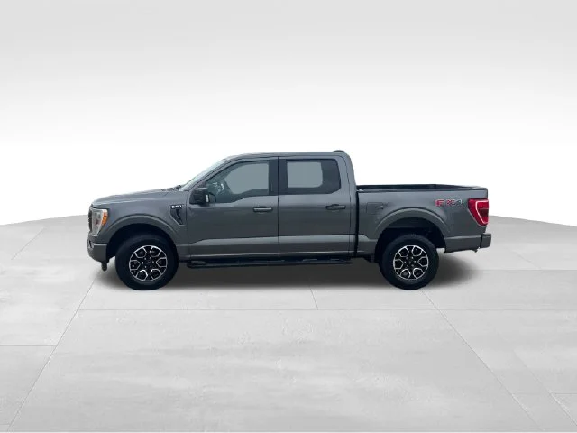 Used 2021 Gray Ford XLT image 3