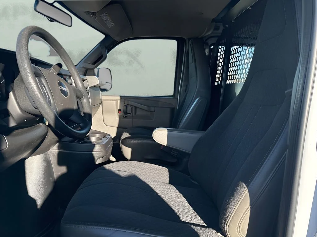 Used 2022 Summit White GMC Work Van image 9