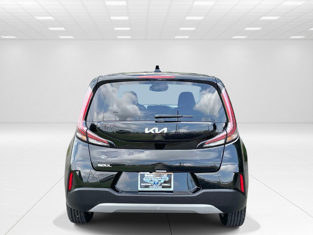 Used 2024 Black Kia S image 5