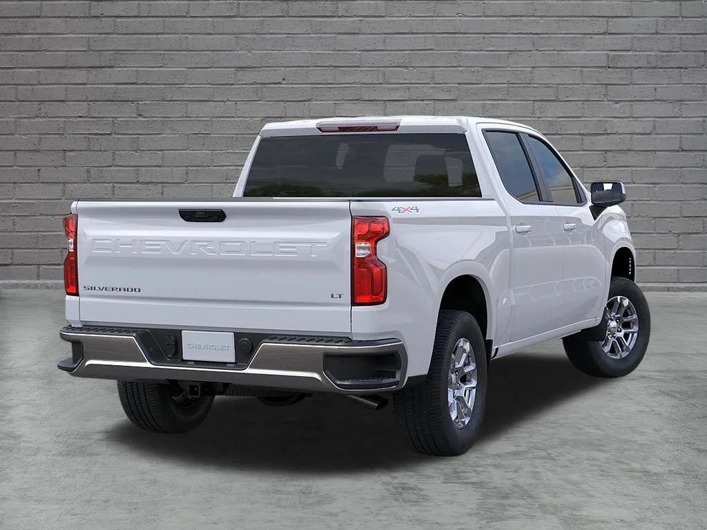 New 2026 Summit White Chevrolet LT (2FL) image 5