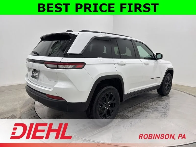New 2026 Bright White Clear-Coat Exterior Paint Jeep Altitude image 7
