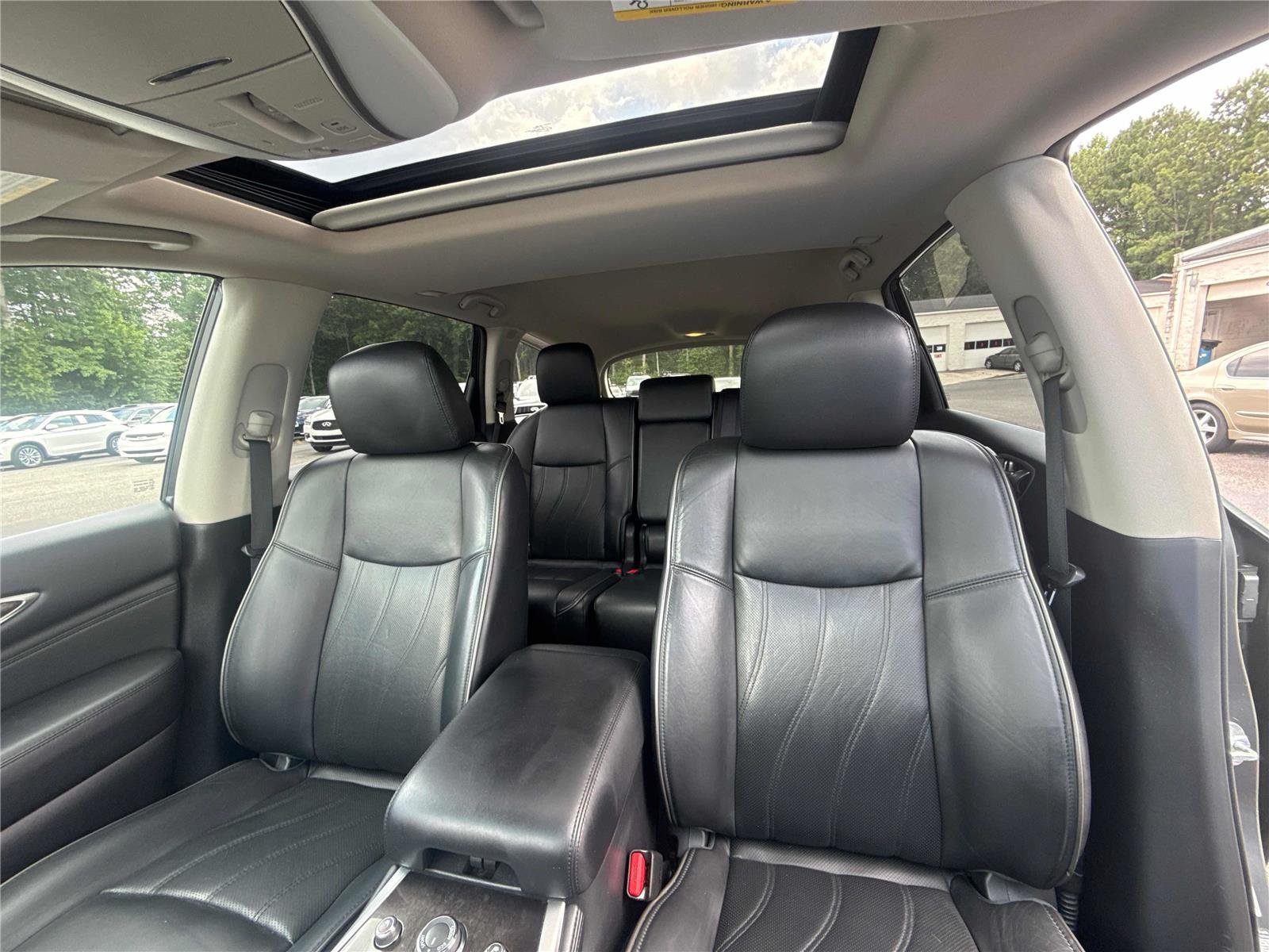 Used 2015 Graphite Shadow INFINITI  image 27