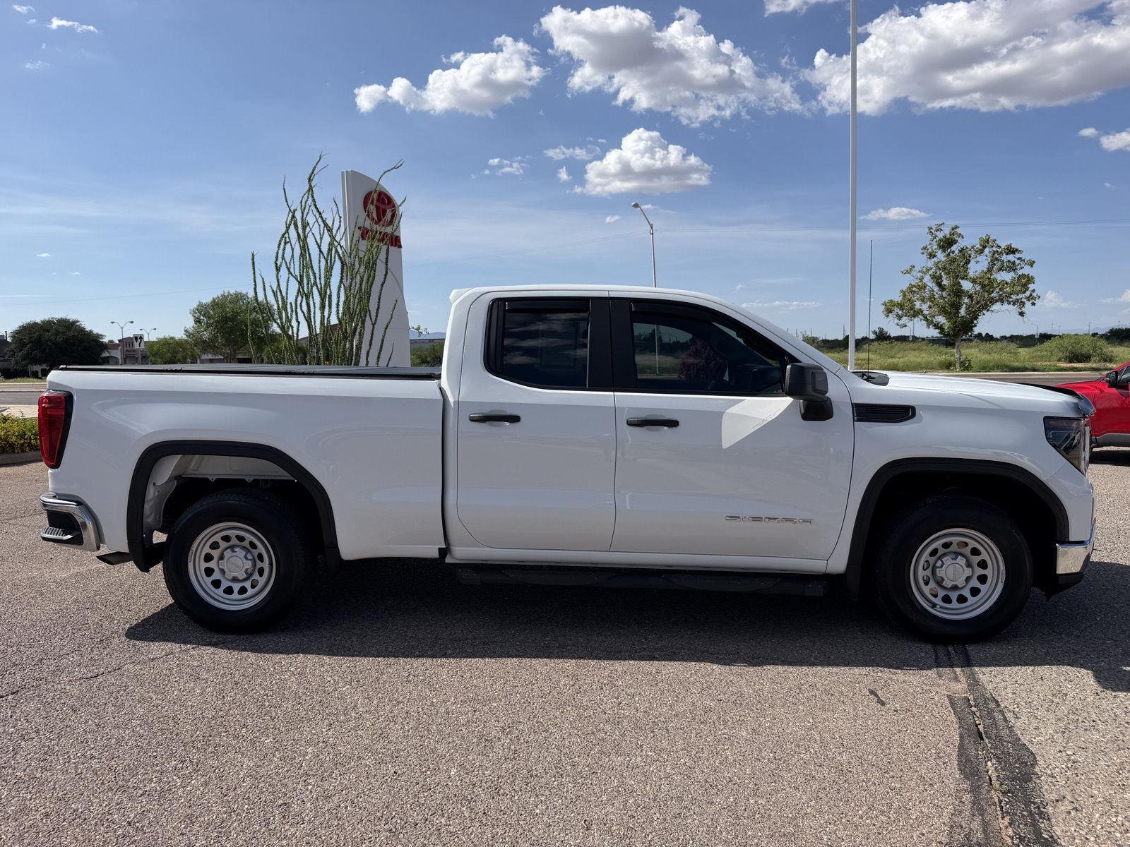 Used 2023 Summit White GMC Pro image 7