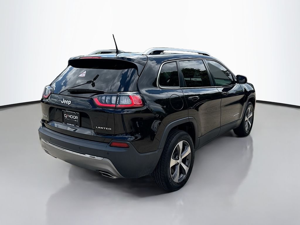 Used 2020 Diamond Black Crystal Pearlcoat Jeep Limited image 7