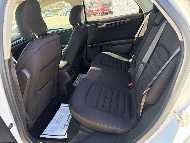 Used 2014 Oxford White Ford SE image 13