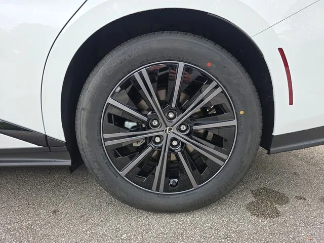 New 2026 Ultra White Lexus PREMIUM PLUS image 15