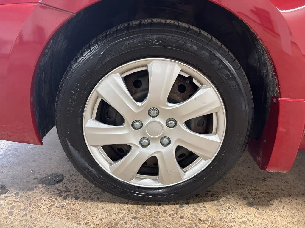 Used 2012 Red Nissan 2.0 S image 10