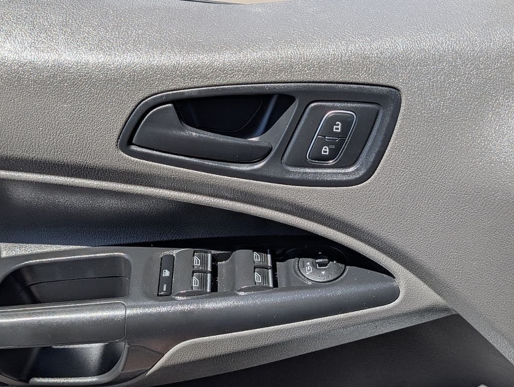 Used 2021 Frozen White Ford XL image 34