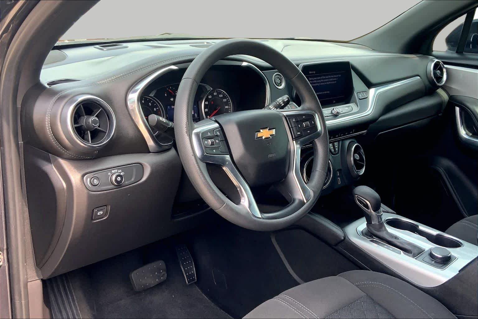 Used 2022 Iron Gray Metallic Chevrolet LT image 17