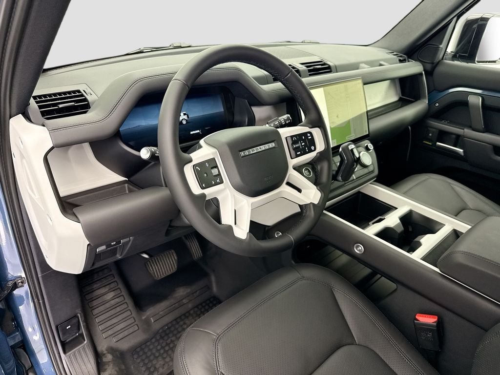 New 2026 Tasman Blue LAND ROVER S image 9