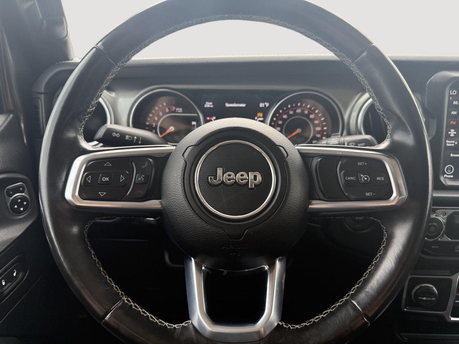 Used 2020 Granite Crystal Metallic Jeep Sahara image 12