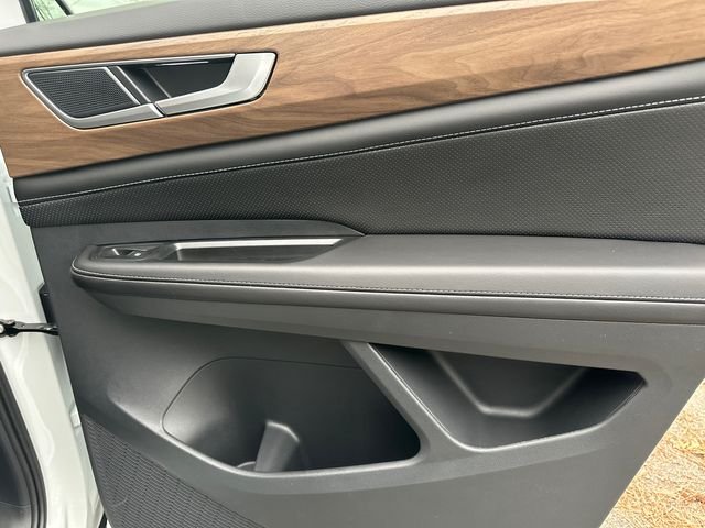 New 2026 White Volkswagen 2.0T SE image 33