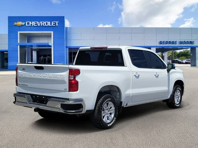 2025 Chevrolet Silverado 1500 LT - Photo 4