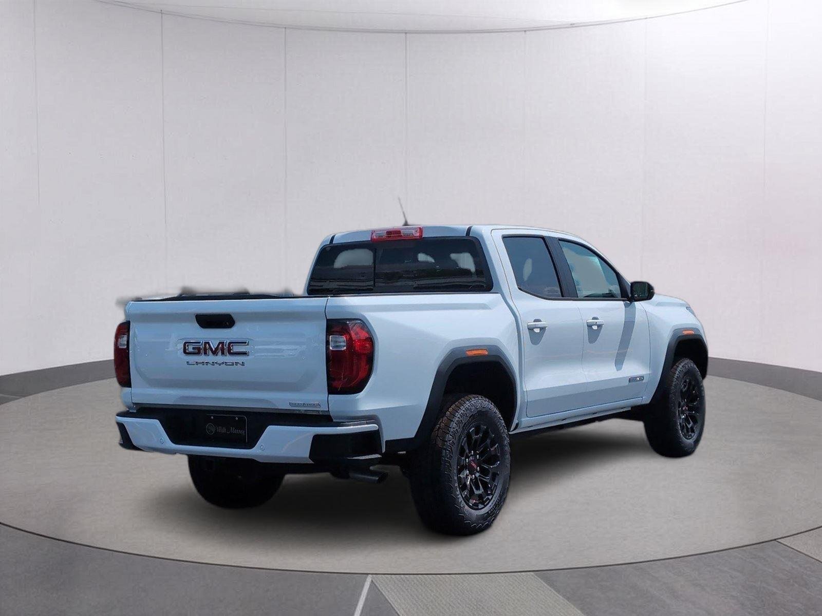New 2026 Summit White GMC Elevation image 6