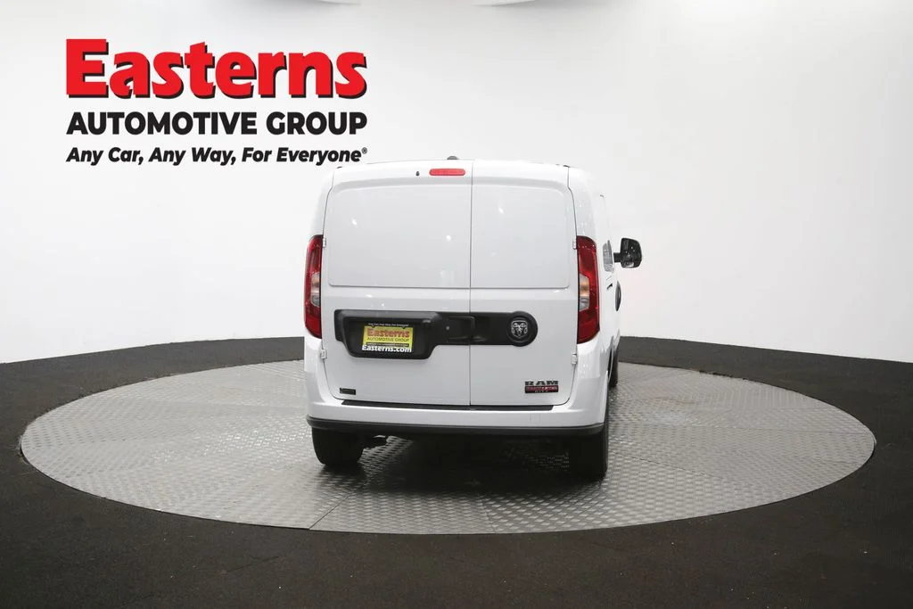 Used 2022 White Ram Base image 35