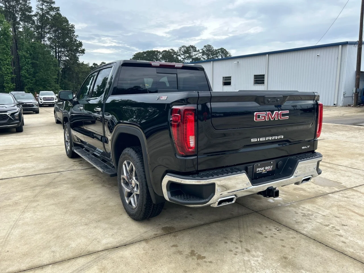 New 2026 Onyx Black GMC SLT image 4