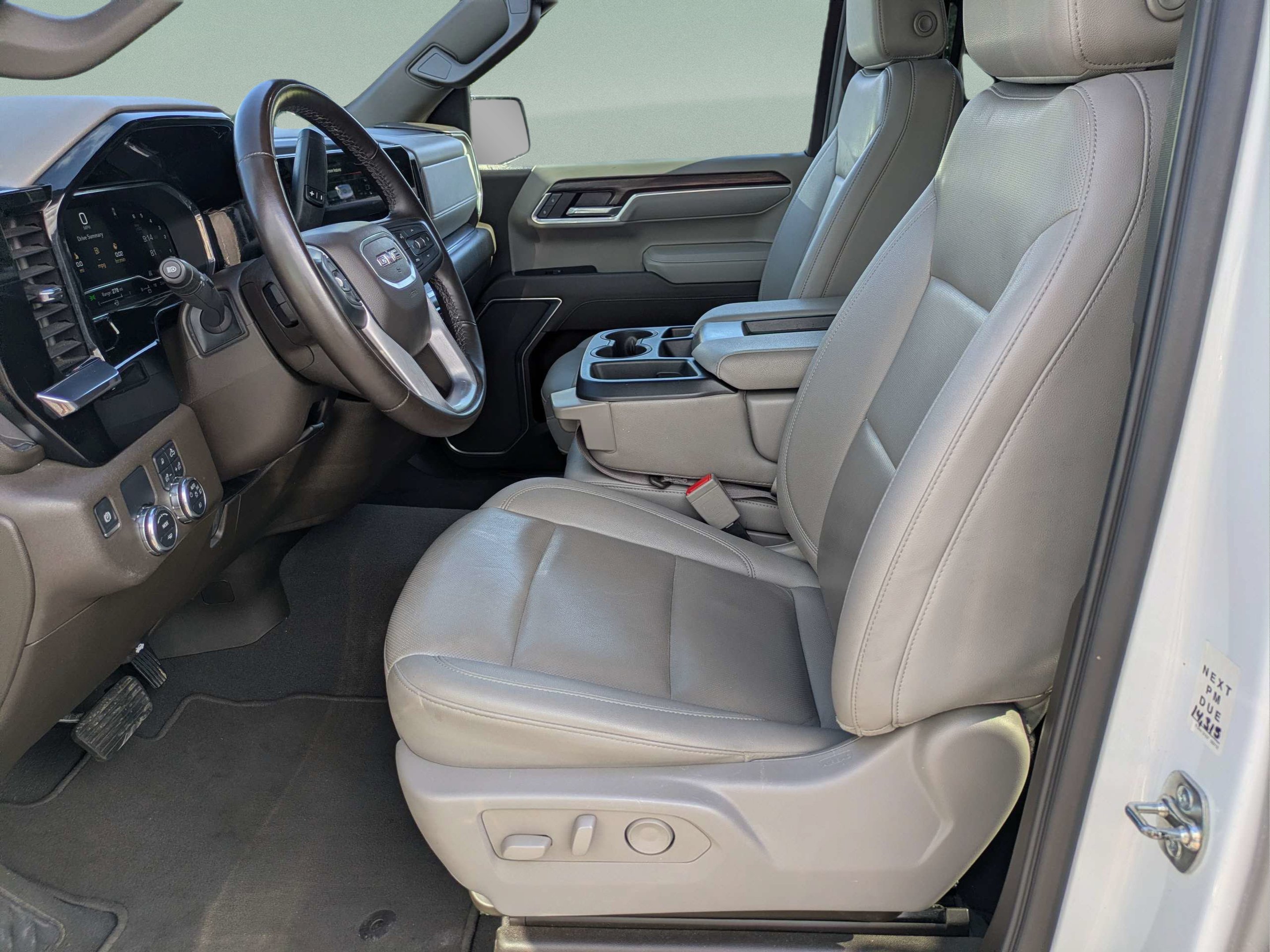 Used 2025 Summit White GMC SLT image 17