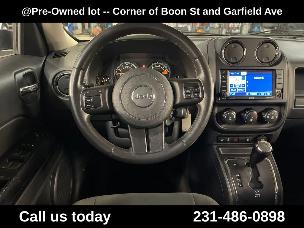 Used 2014 Gray Jeep Latitude image 17