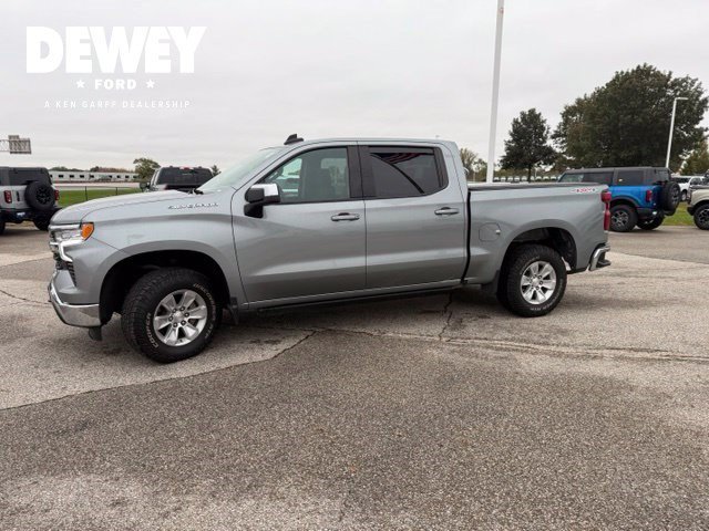 Used 2024 Gray Chevrolet LT image 6