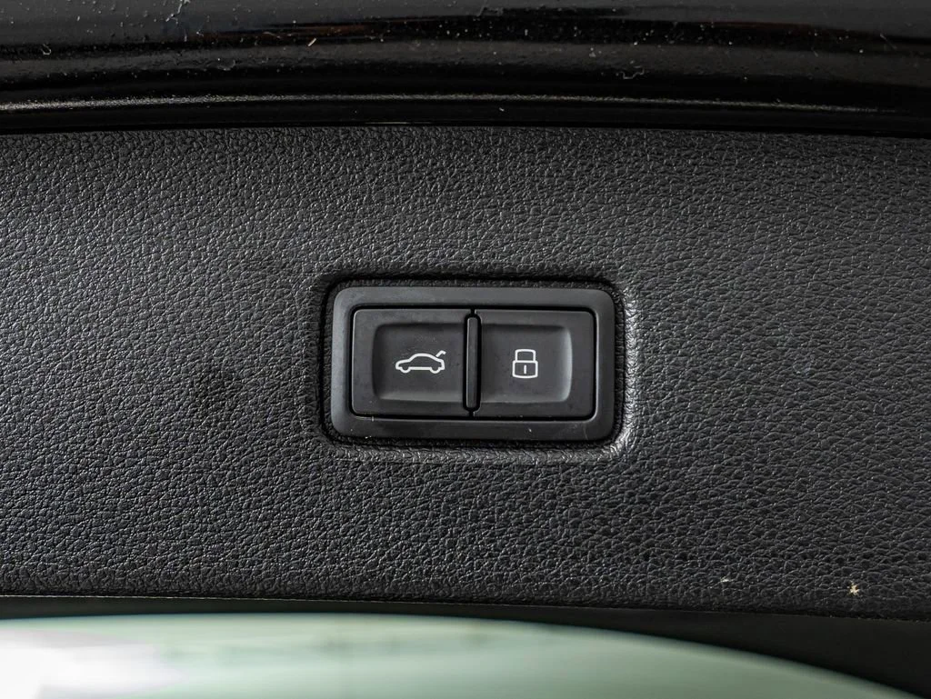Used 2023 Mythos Black Metallic Audi 55 Premium Plus image 40