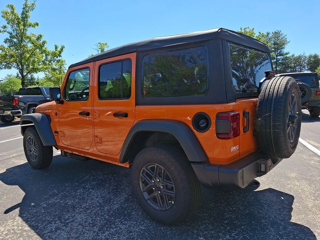 New 2026 Joose Exterior Paint Jeep Sport S image 3