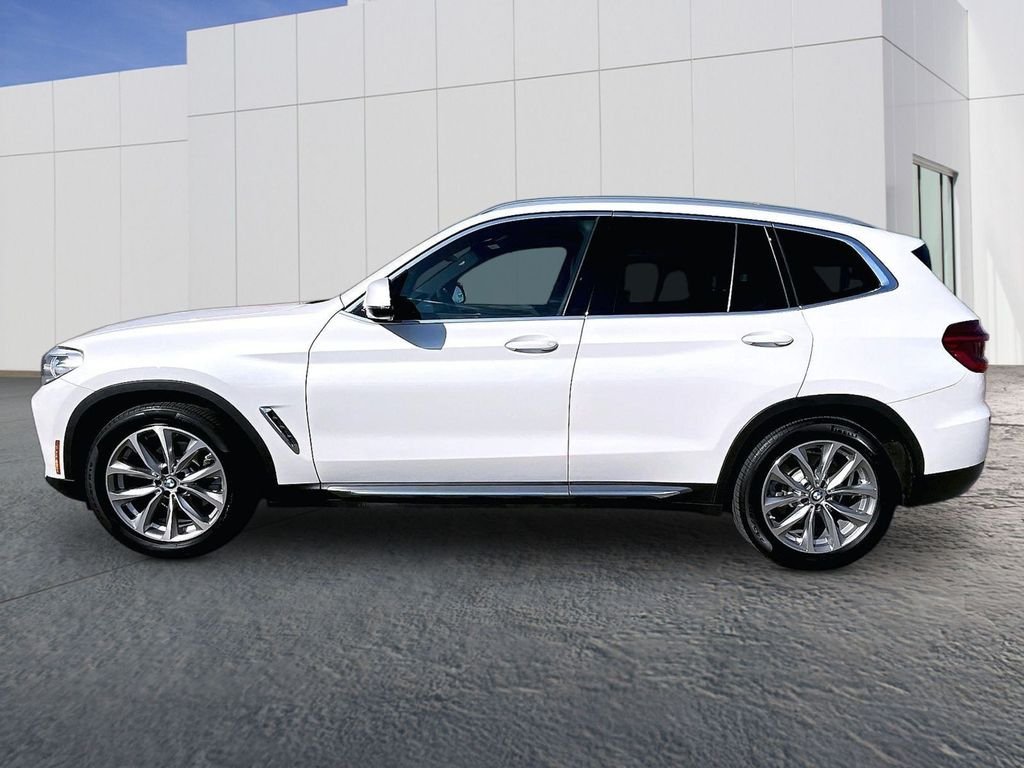 Used 2019 White BMW xDrive30i image 2