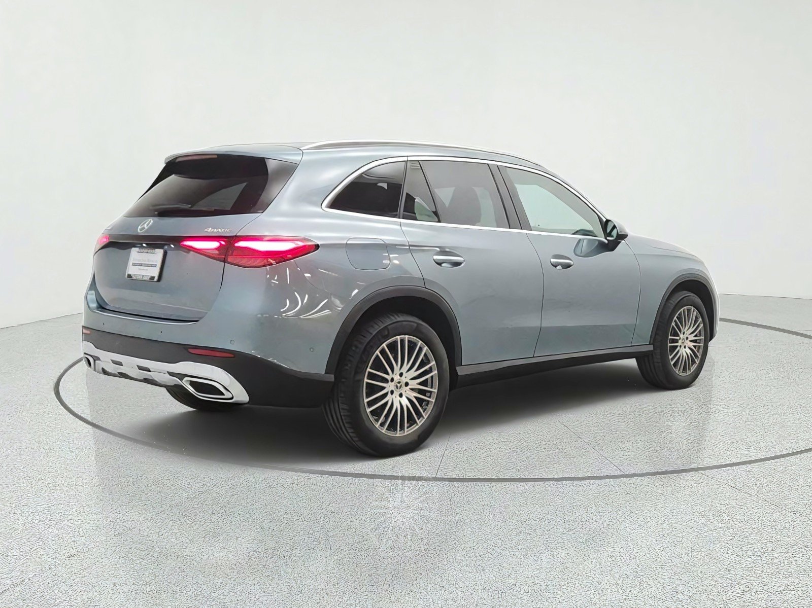 New 2026 Verde Silver Metallic Mercedes-Benz GLC 300 4MATIC® SUV image 5