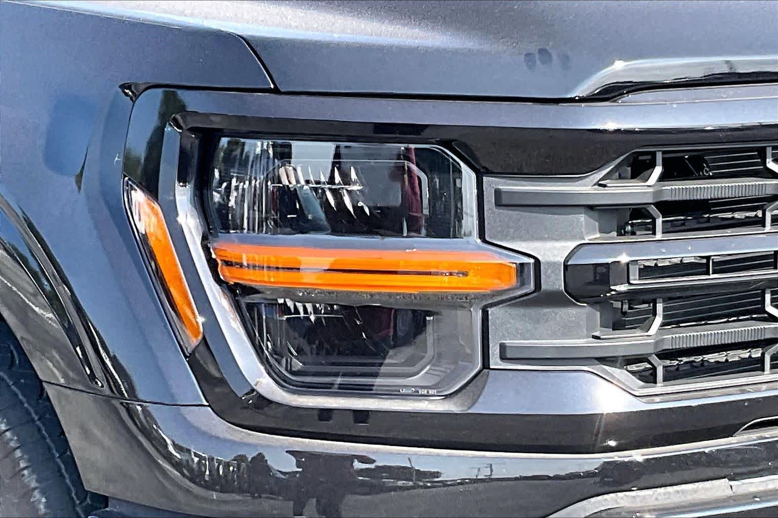 New 2026 Agate Black Metallic Ford XLT image 10