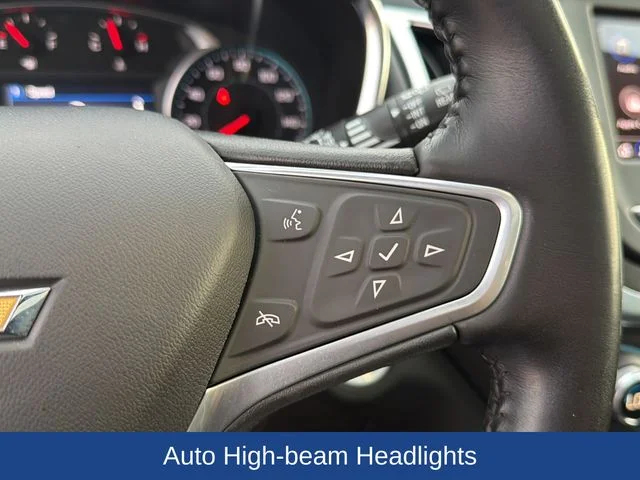 Used 2022 White Chevrolet LT image 23