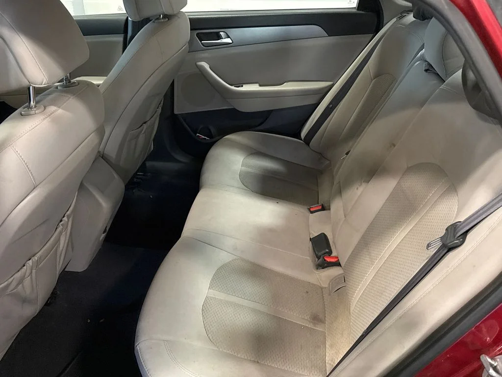 Used 2016 Red Hyundai SE image 7