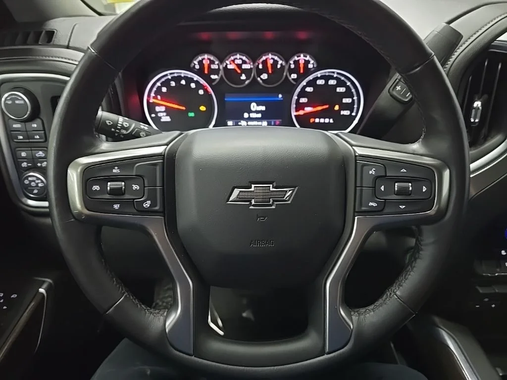Used 2020 Silver Chevrolet RST image 18