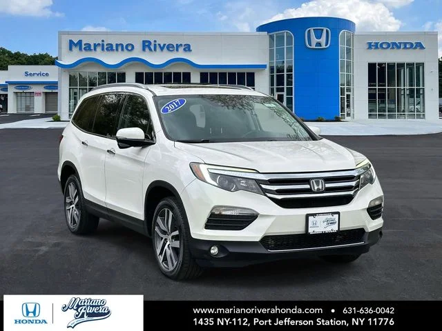 2017 Honda Pilot 4WD Touring's photo