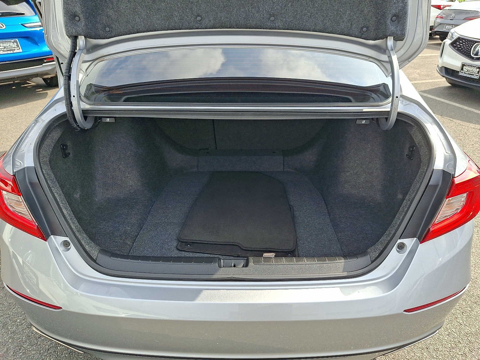 Used 2020 Lunar Silver Metallic Honda Sport image 28