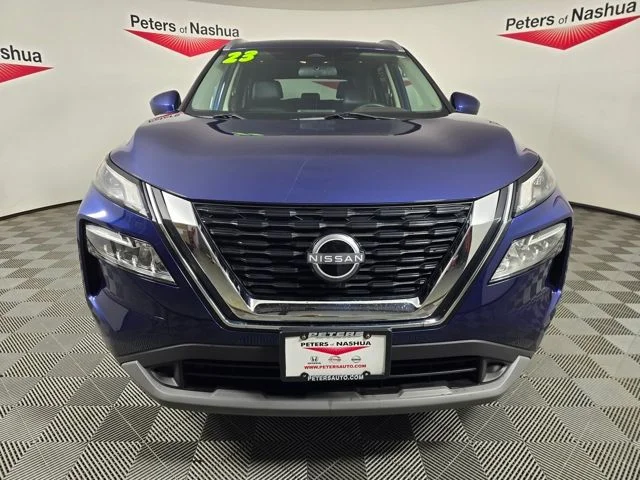 Used 2023 Blue Nissan SV image 9