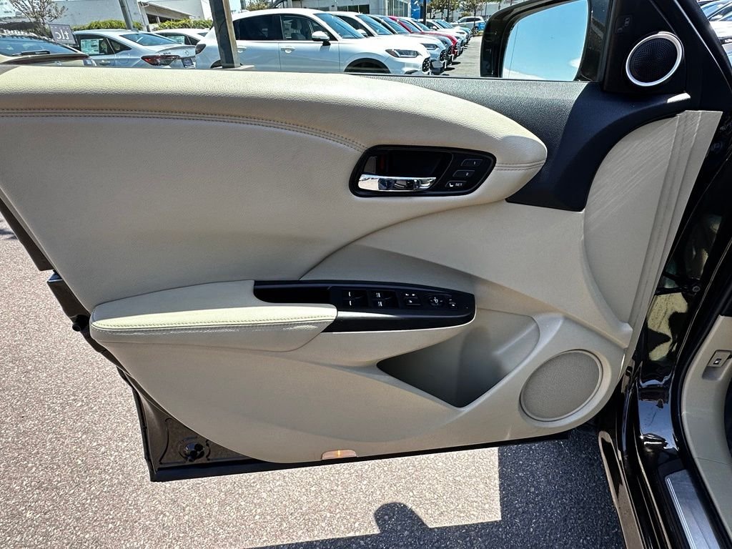 Used 2018  Acura Technology Package image 25