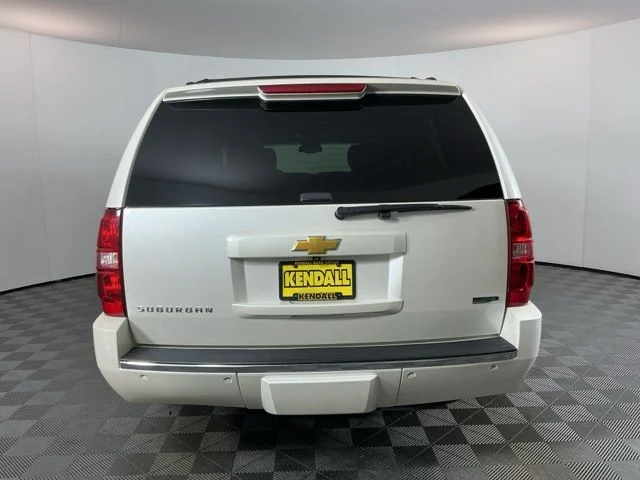 Used 2012  Chevrolet LTZ image 5