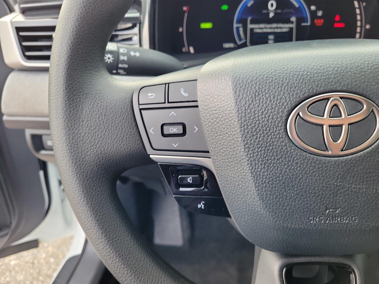 Used 2026 Ice Cap Toyota LE image 22