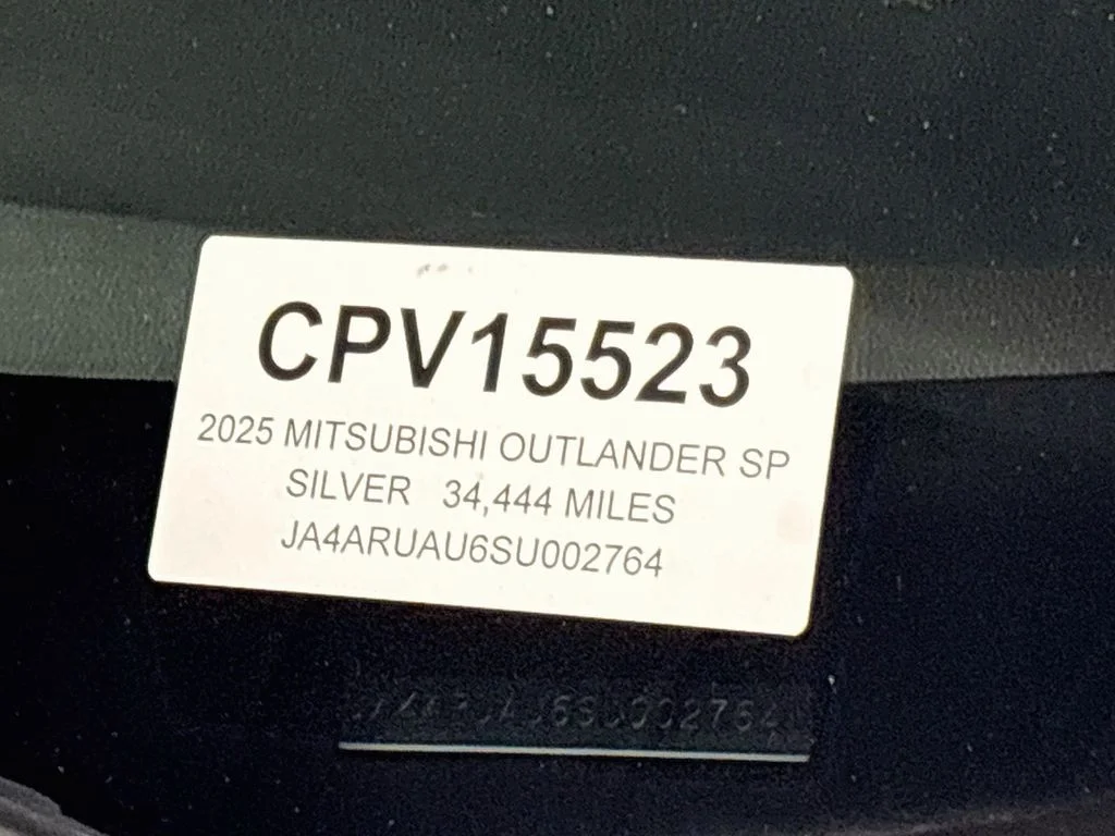 Used 2025 Silver Mitsubishi 2.0 ES image 24