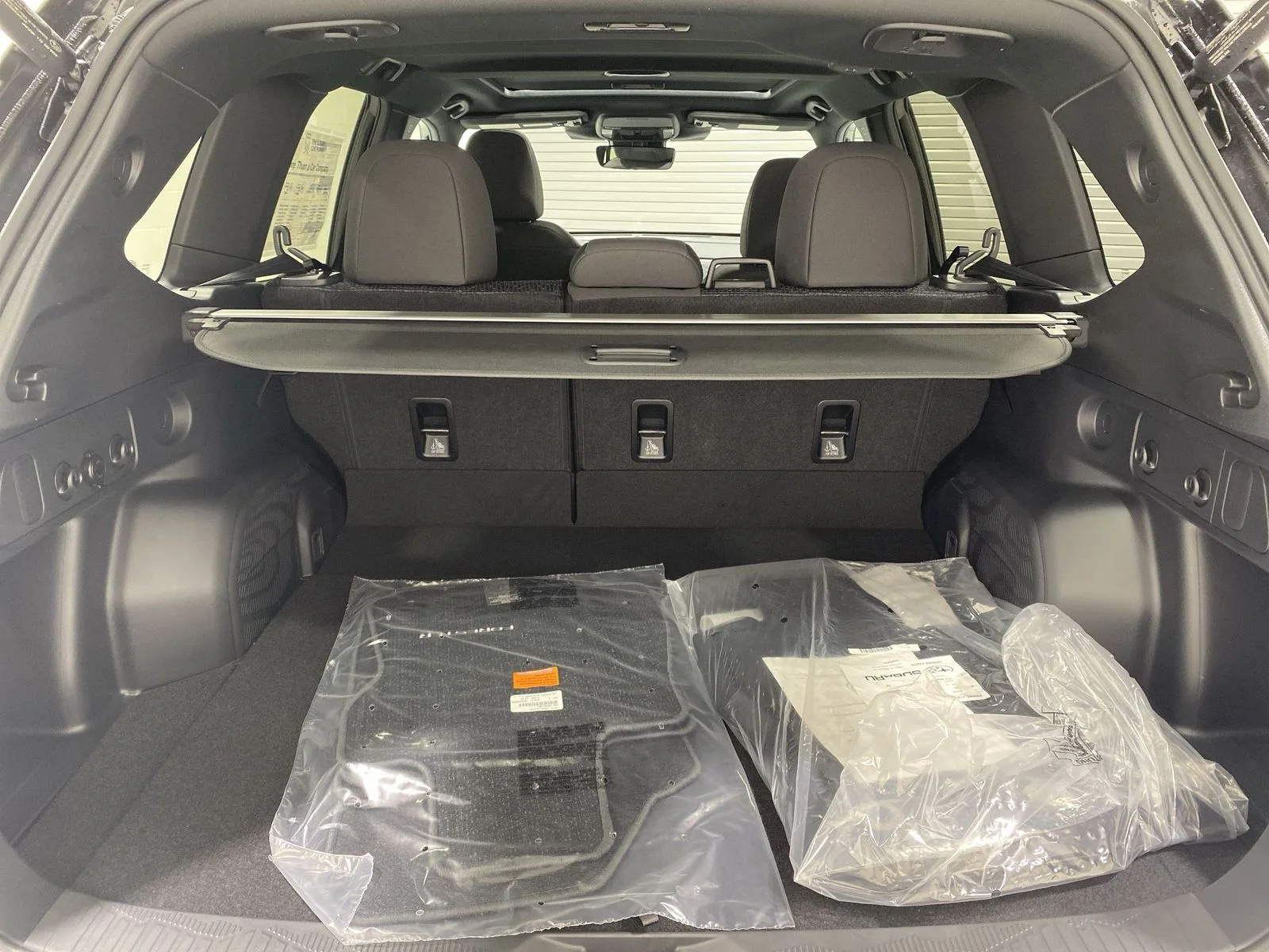 New 2026 CRYSTAL BLACK SILICA Subaru Premium image 23
