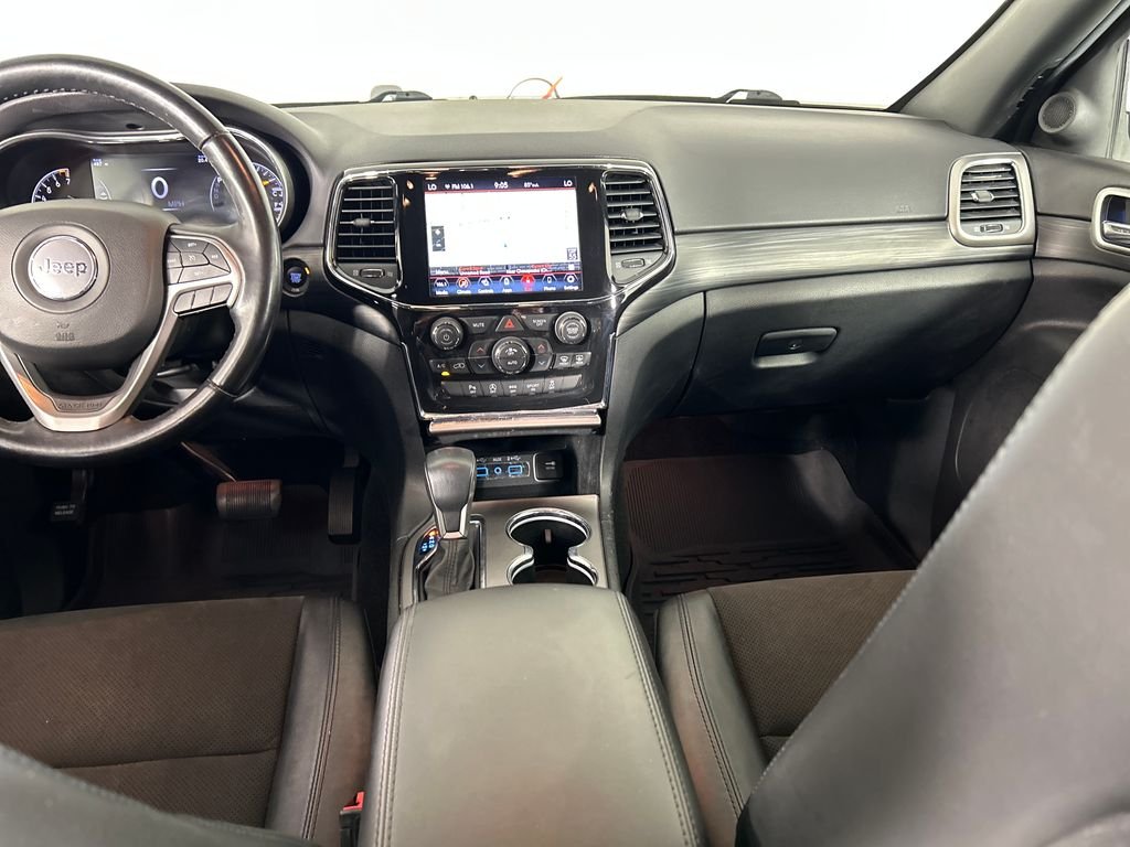 Used 2021 Silver Jeep Laredo X image 19