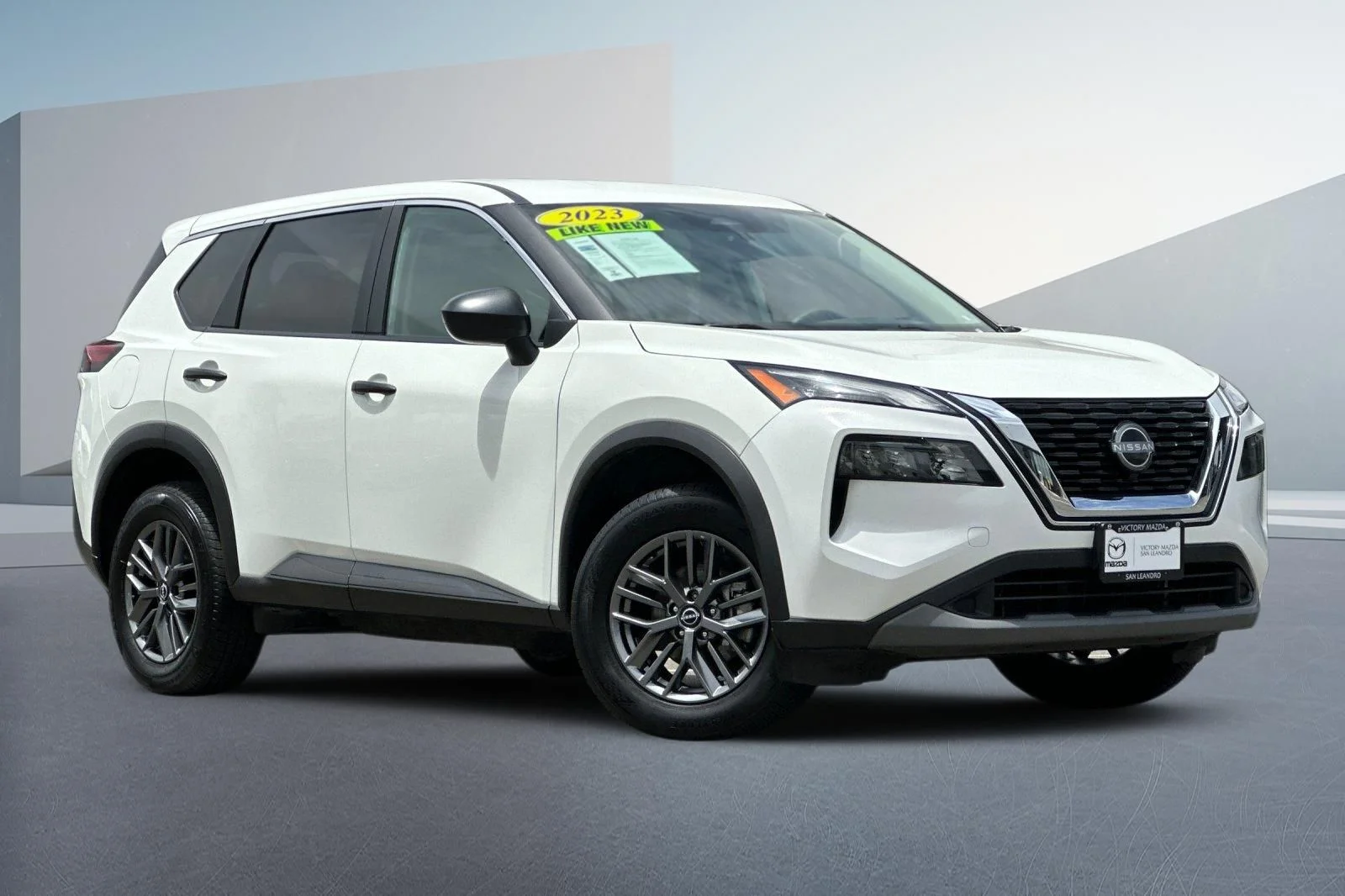 Used 2023 White Nissan S image 2