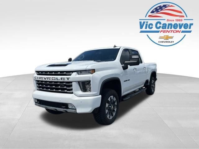 Used 2021 SUMMIT WHITE Chevrolet LT image 1