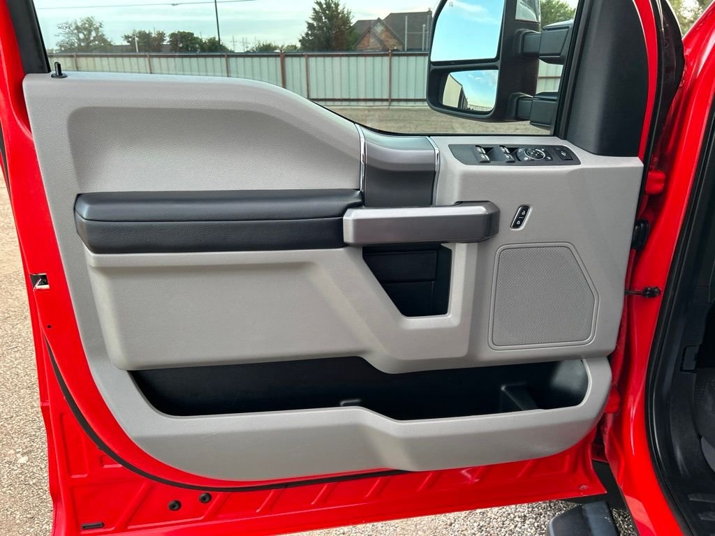 Used 2019 Red Ford XLT image 12