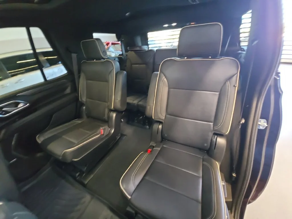 Certified Used 2023 Midnight Blue Metallic GMC SLT image 28
