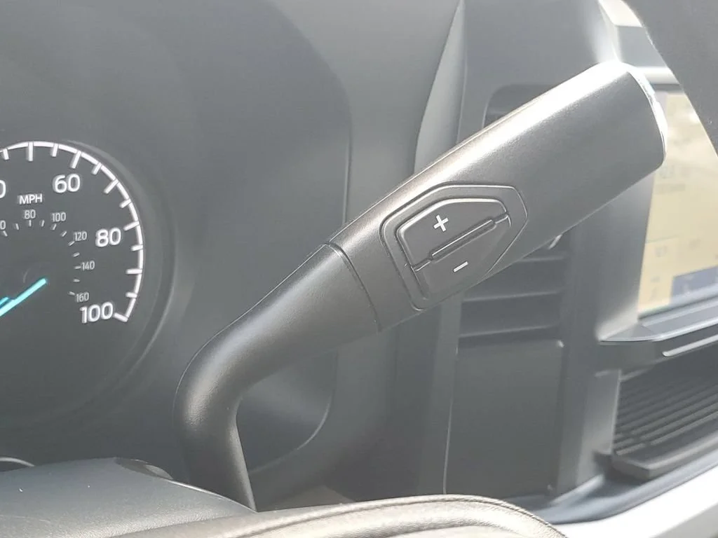 Used 2025 White Ford XL image 21